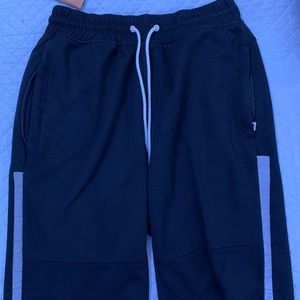 Zipper Detail Jogger Shorts
